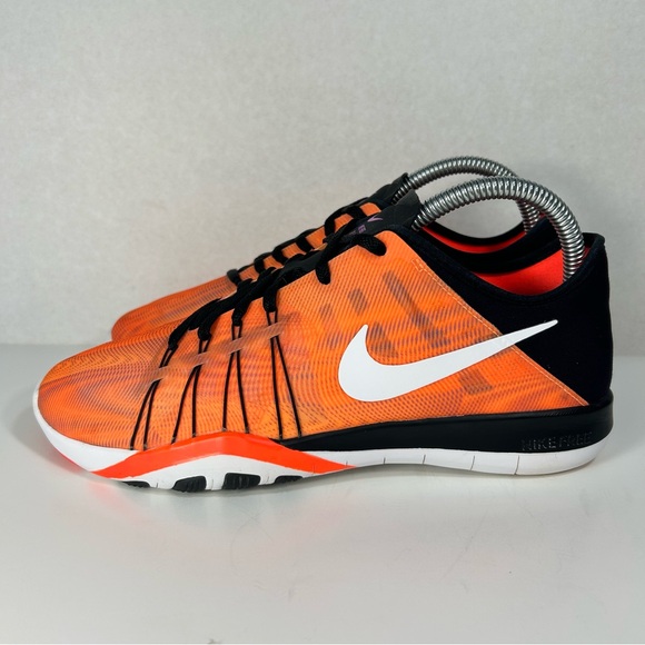 Nike Free TR 6 Running Shoes Orange Black  Athletic 833424-004; Women’s Size 7.5 - Picture 3 of 15